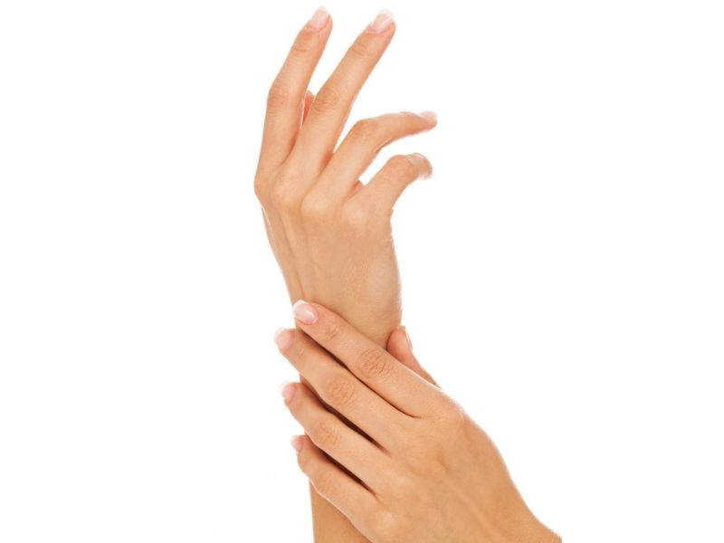 Mãos e Dedos Feminino